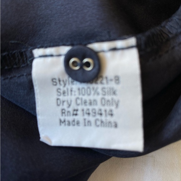 🆕Johnny Was Pete and Greta Silk Blouse - Picture 4 of 11